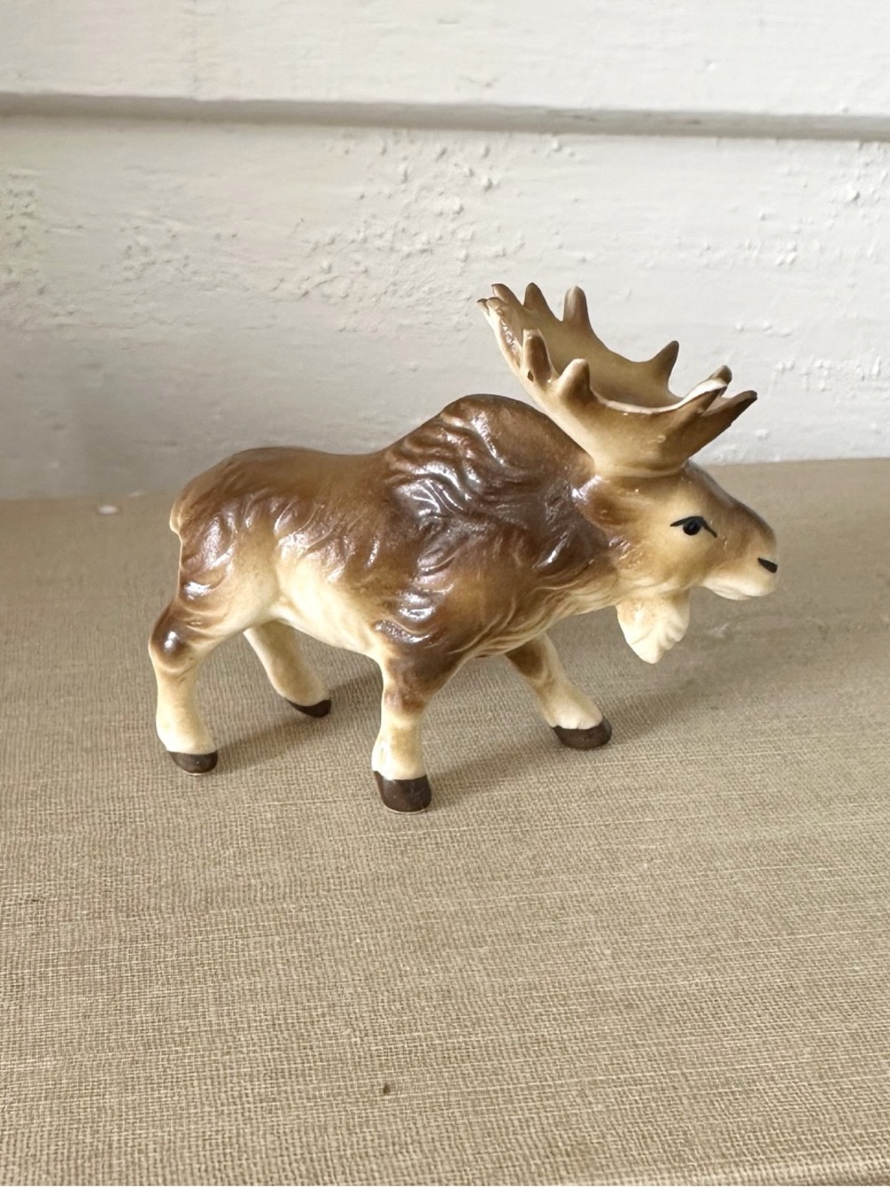 Vtg Miniature Bone China Moose Bull Figurine Japan, Small Chip On Antler (photo)